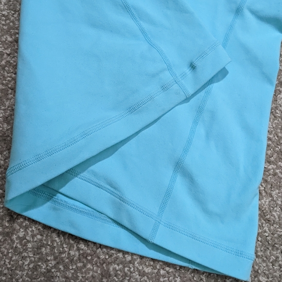 Lululemon Scoop Neck Top racerback tank blue with grey stripe size 10 - Picture 6 of 14